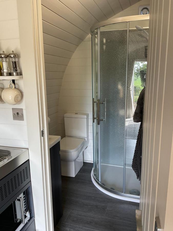 Secluded Cosy Luxury Pod With Wood Fired Hot Tub Hotel Shrewsbury Bagian luar foto