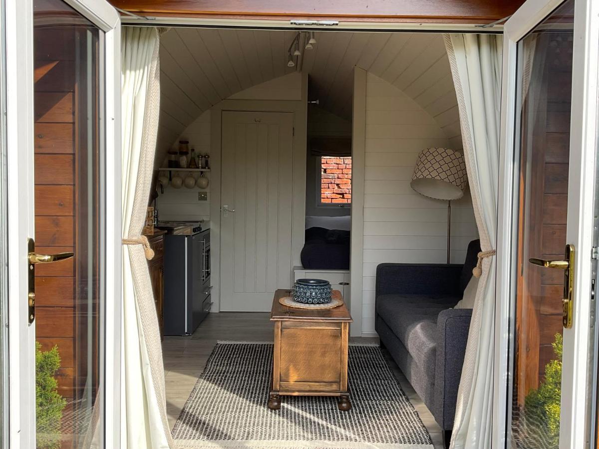 Secluded Cosy Luxury Pod With Wood Fired Hot Tub Hotel Shrewsbury Bagian luar foto